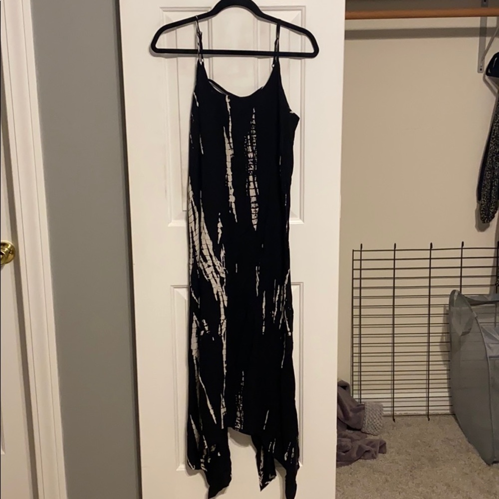 Super cute midi length printed dress